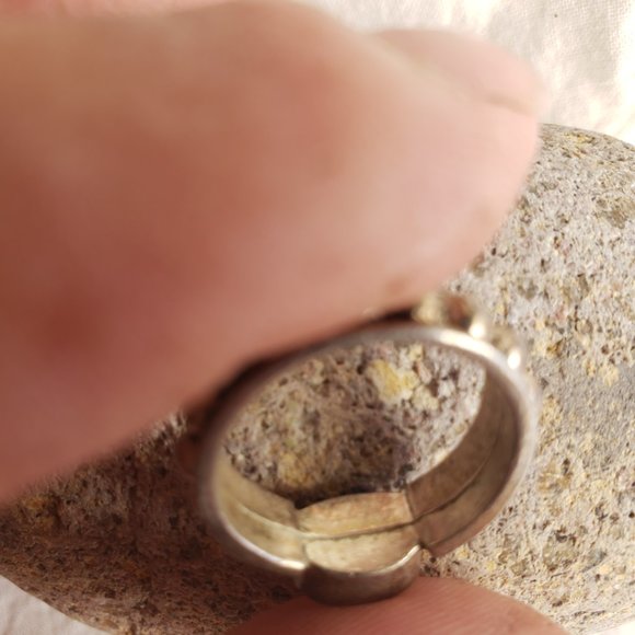 Clouded White Glass Cabochon Ring Size 7.5 Hippy Southwestern Silver Toned - Picture 8 of 12